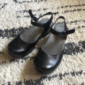 Black Dansko Mary Shoes